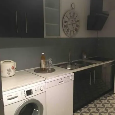 Chambre Privee Tout Confort Avec Balcon Apartmán *